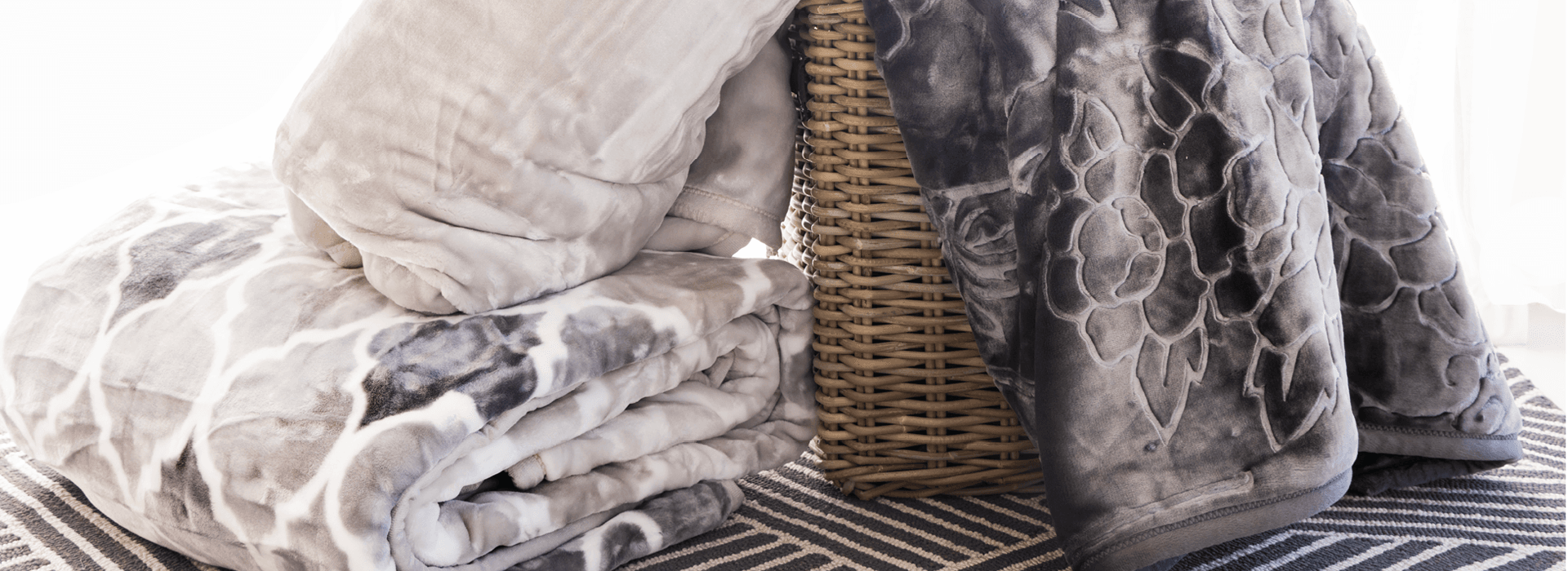 WRAP UP IN STYLE: 2025’s WINTER BLANKET & THROW TRENDS