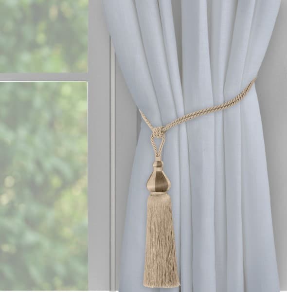Odette Natural Tieback
