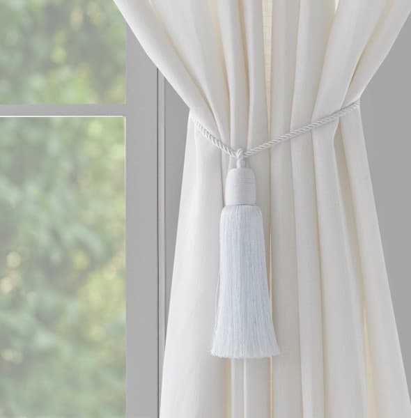 AGATHA WHITE TIEBACK