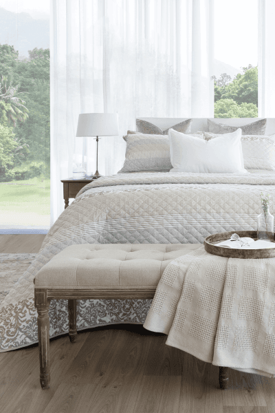 CORDELIA NATURAL QUILT SET