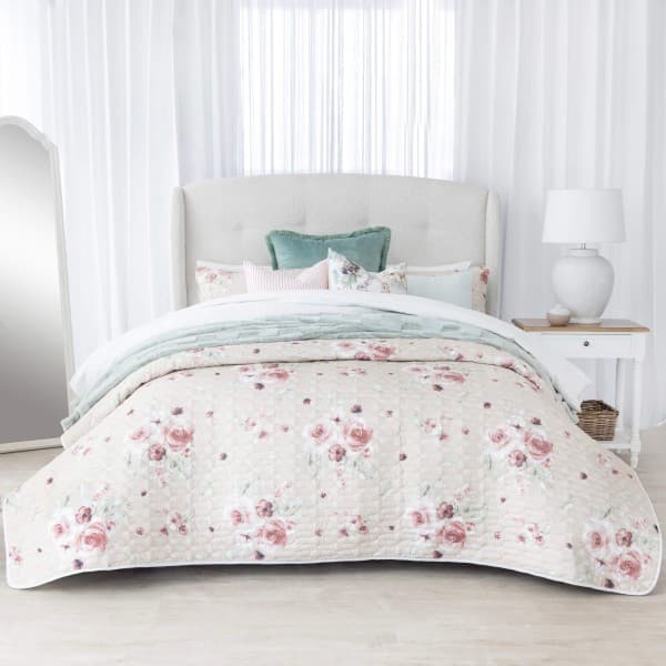 GABBY PINK QUILT SET